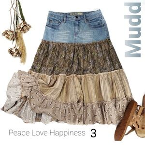 MUDD Boho Floral Quilted Jean Skirt Size 3